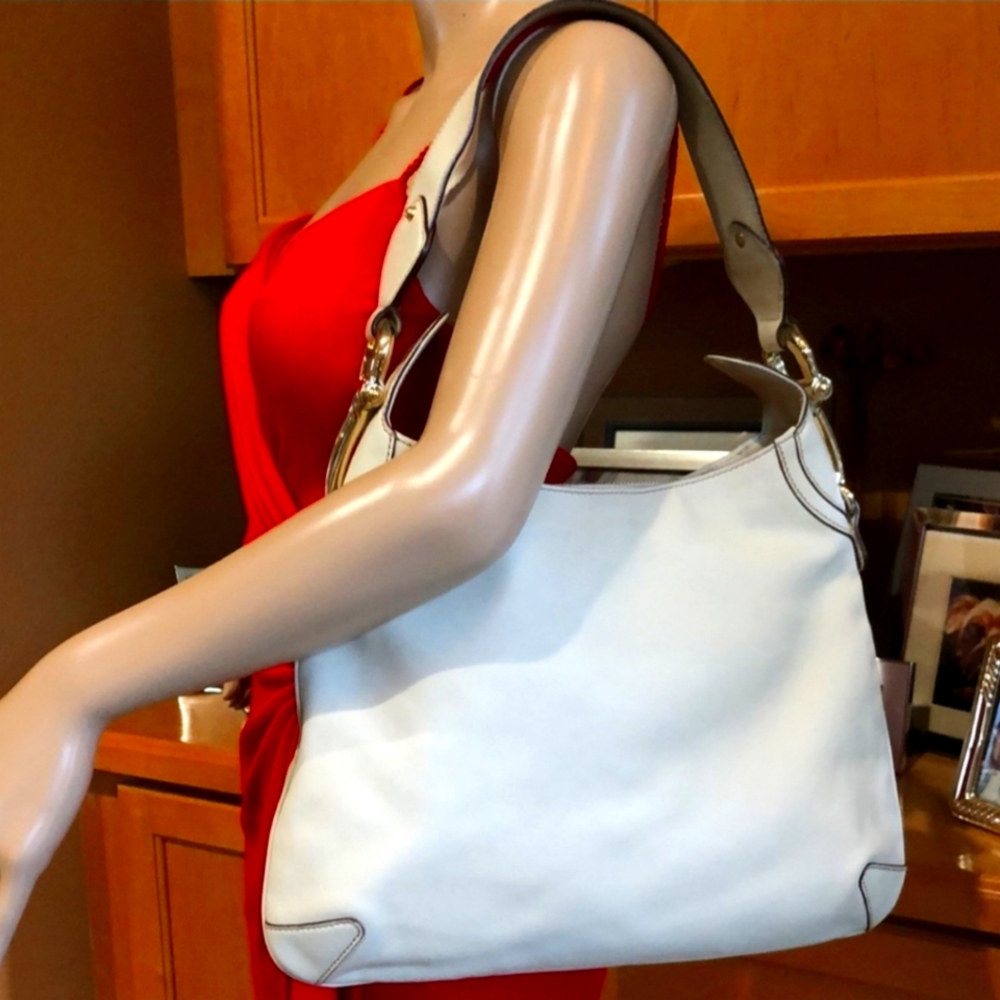 Authentic Vintage Gucci Creole Horsebit shoulder bag excellent condition (Bone)